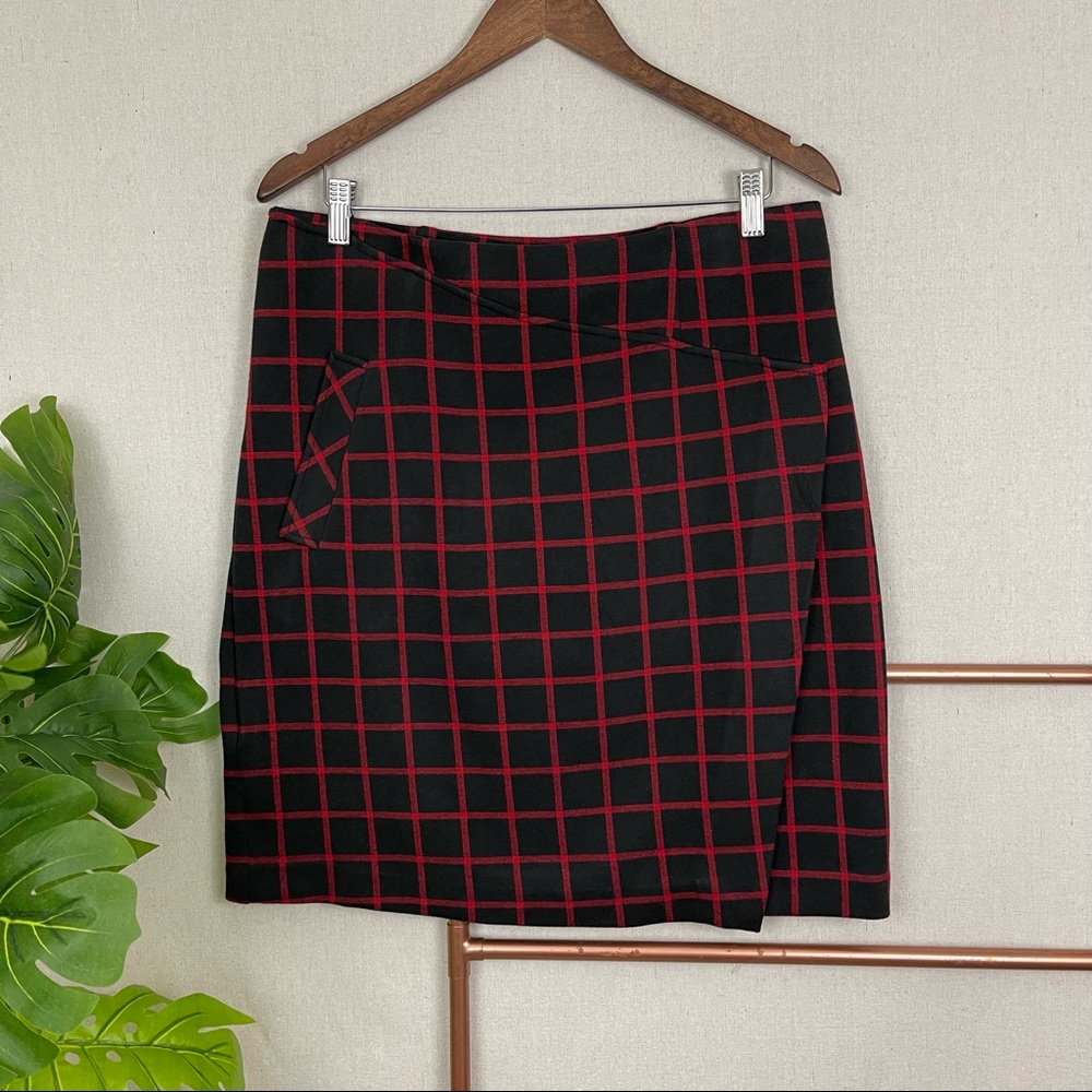 J. Jill Black & Red Windowpane Plaid Faux Wrap Skirt (Sz Medium)